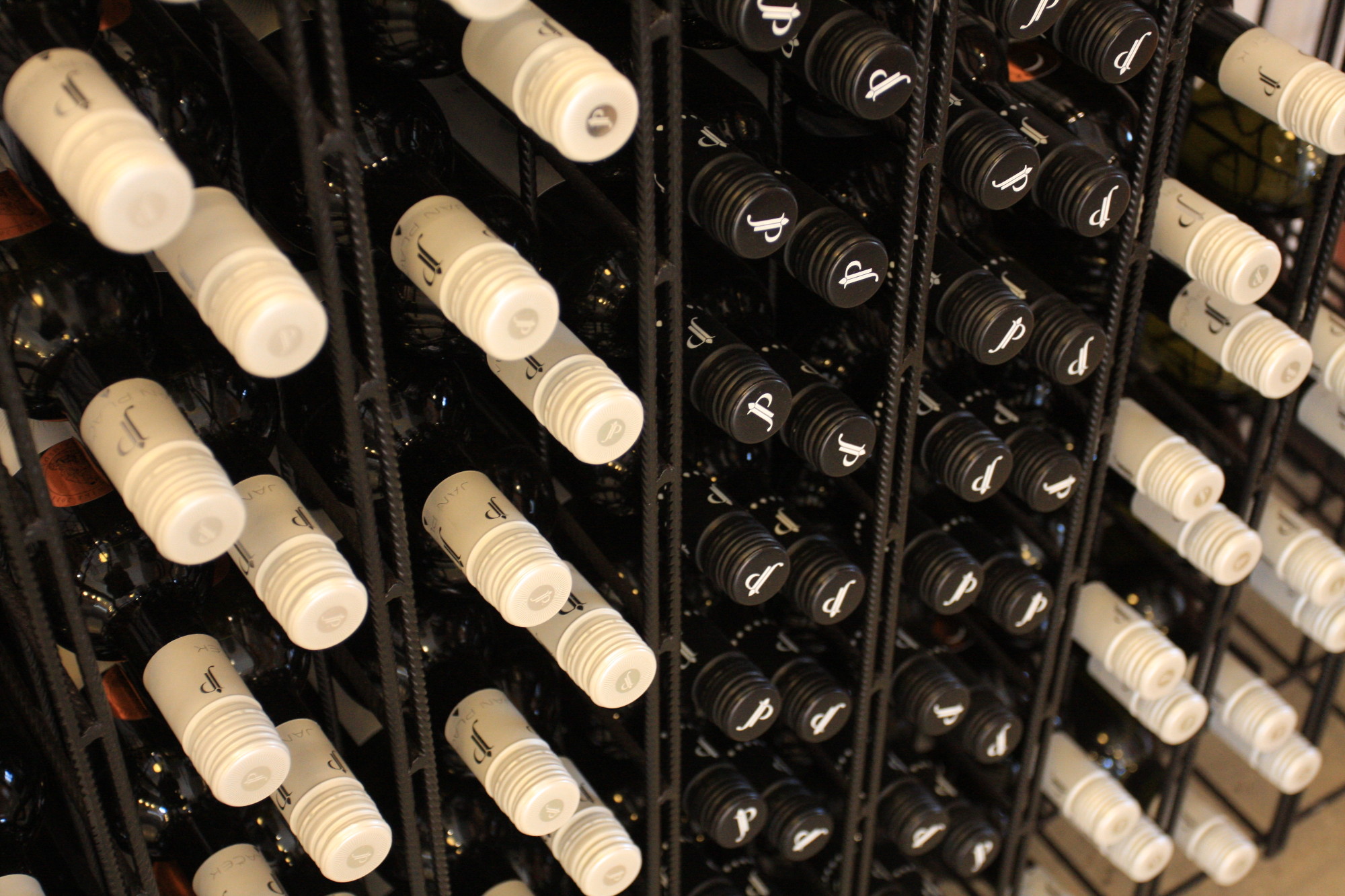 Vodorovné skladování vína